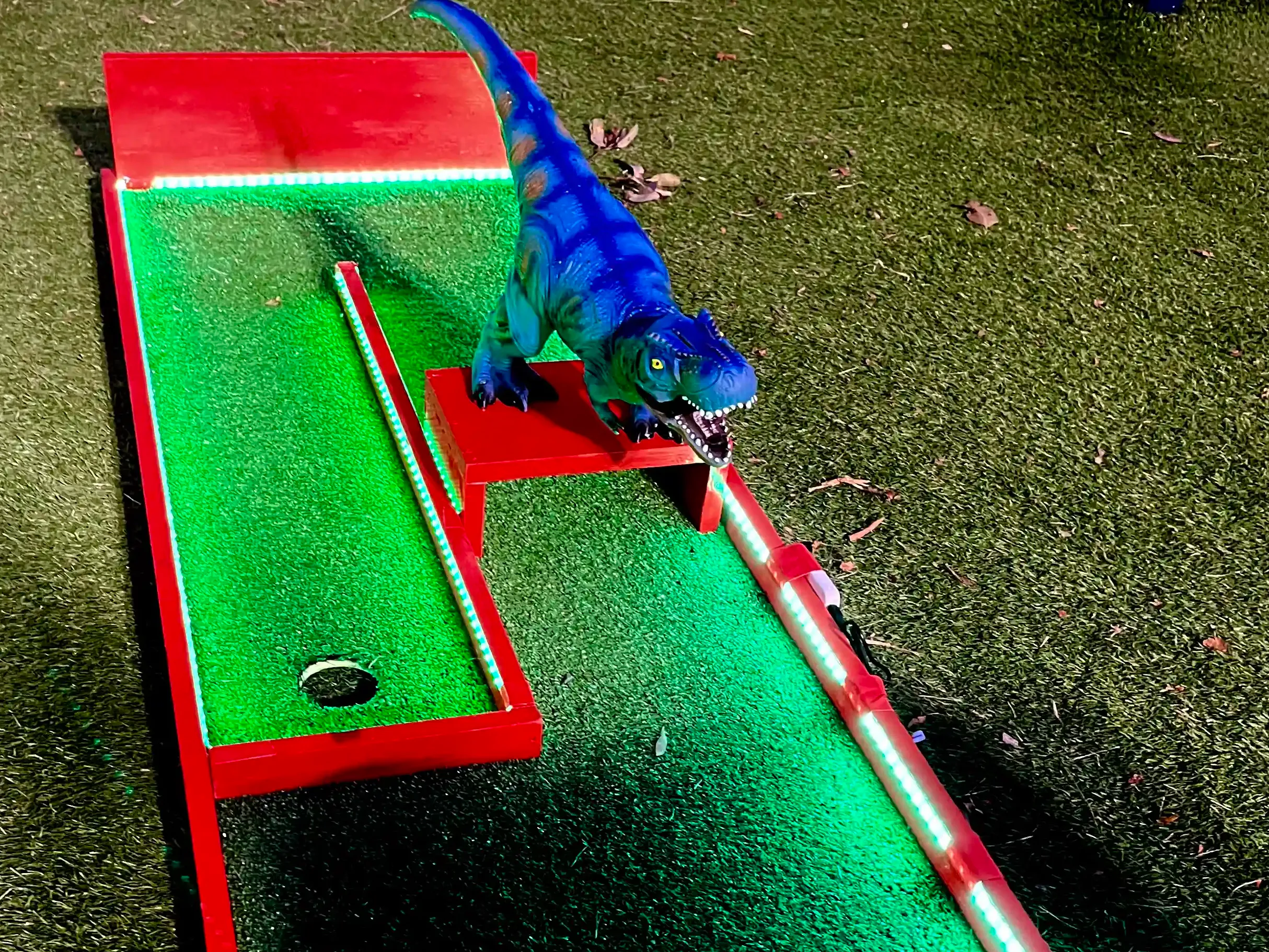 Mini Golf Glow Hire Sydney Neon